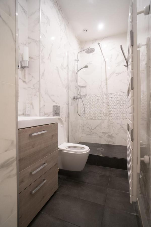 Apartment Near Montmartre Париж Екстериор снимка