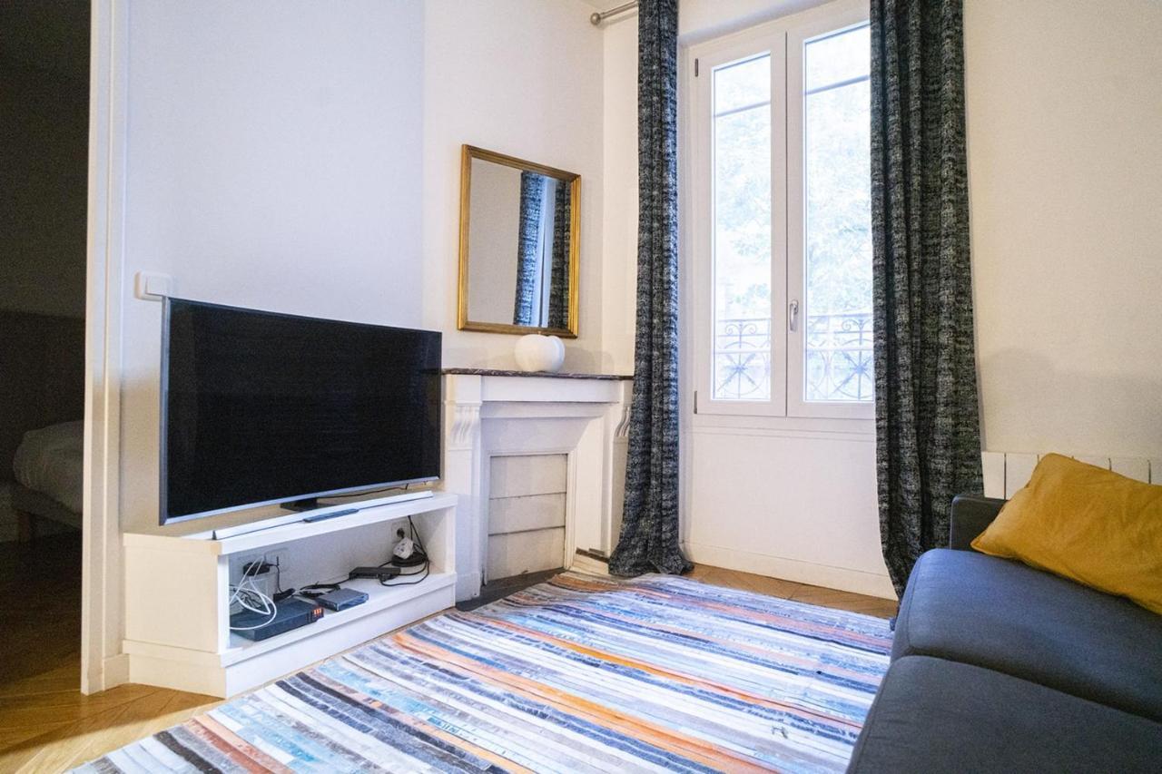 Apartment Near Montmartre Париж Екстериор снимка